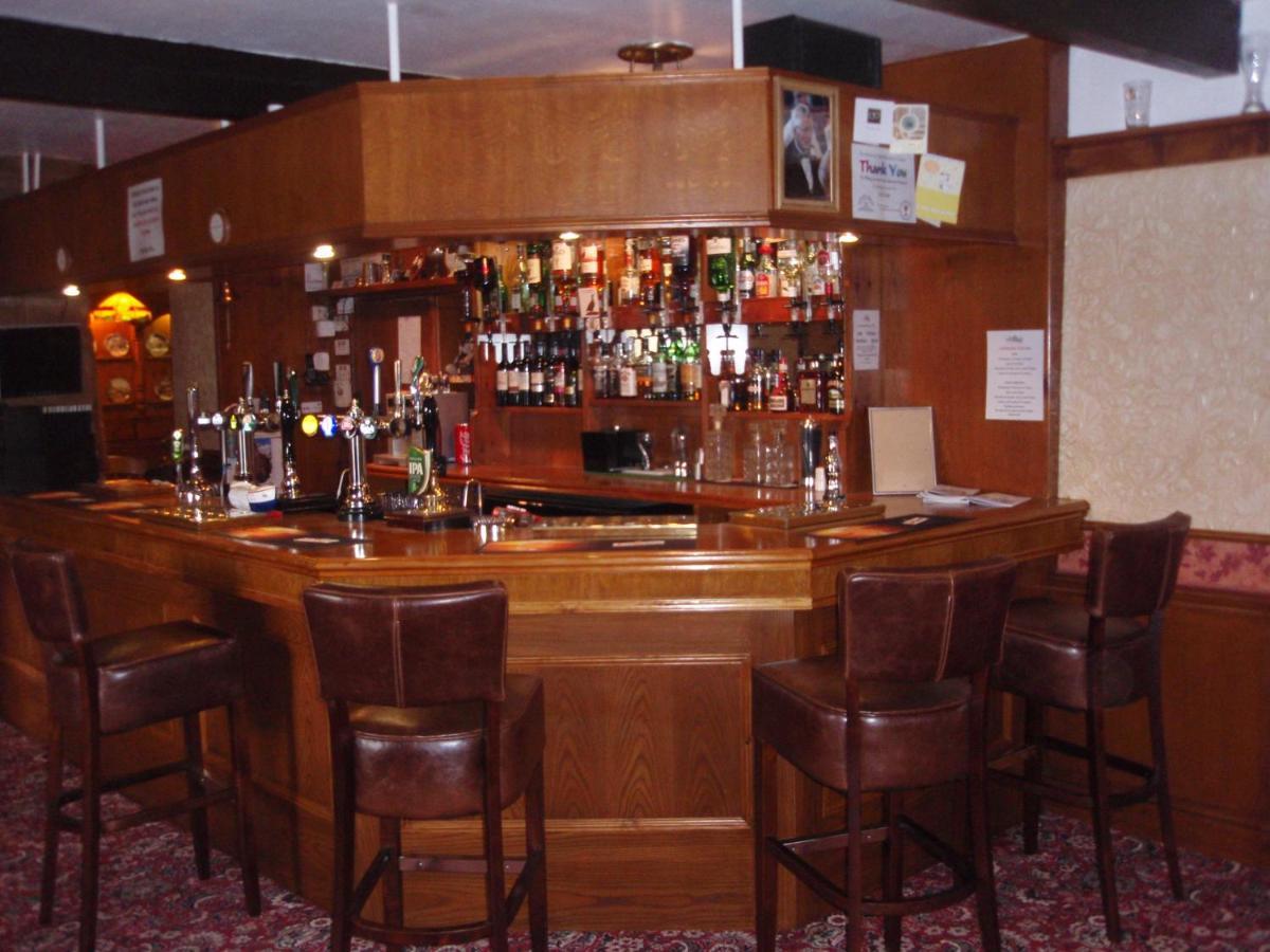 The Flask Inn Робин-Худс-Бей Экстерьер фото